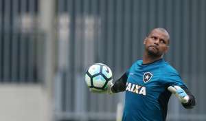 Botafogo x Paraná - Alvinegro busca confirmação na Sul-Americana diante de lanterna
