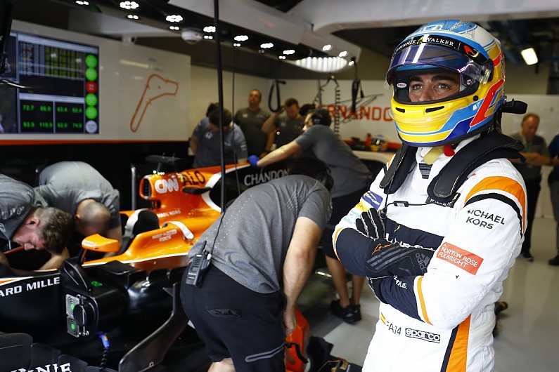 Alonso faz balanço positivo em despedida e admite chance de voltar à Fórmula 1