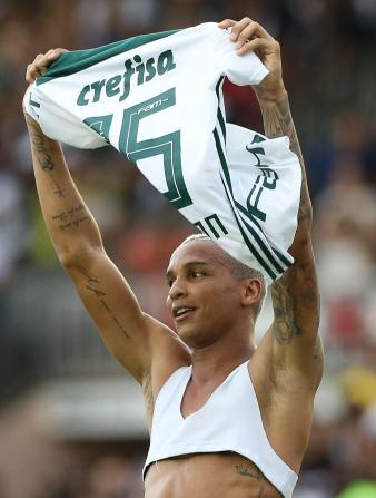 Deyverson fez o gol do título