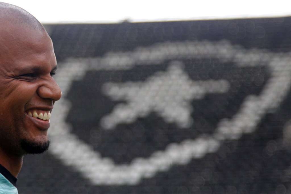 Botafogo pega o Paraná para dar adeus a Jefferson e se garantir na Sul-Americana