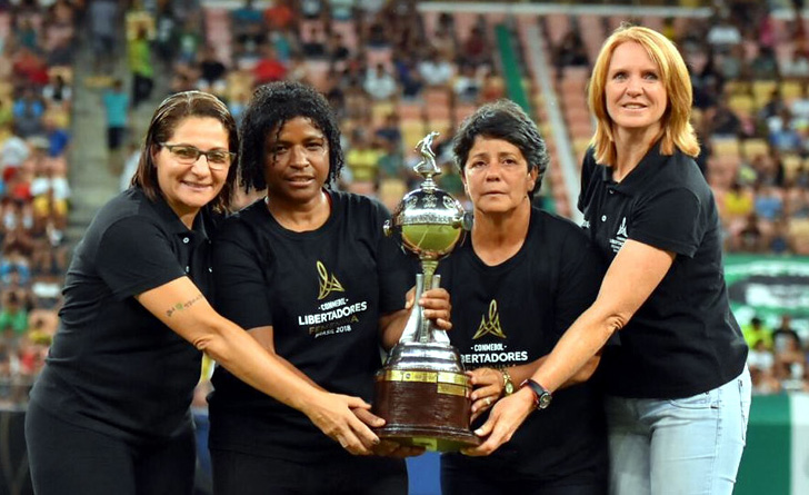 ​FUTEBOL FEMININO: Verdadeiras guerreiras são homenageadas pela Conmebol