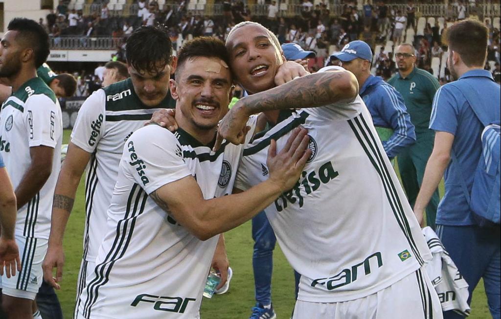 Willian passará por uma cirurgia no joelho