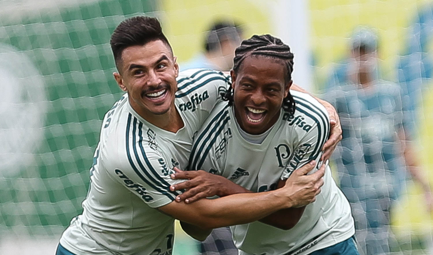 Do Egito, Keno vibra com título do Palmeiras e pede medalha