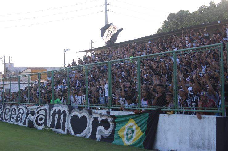 Por vaga na Sul-Americana, torcida do Ceará compra mais de 20 mil ingressos