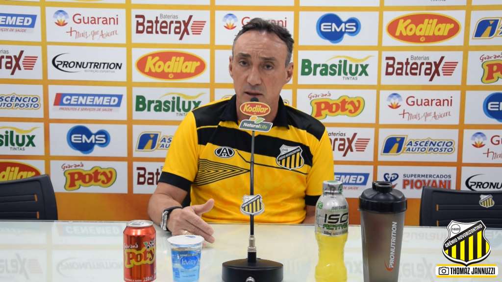 Roberto Fonseca é anunciado como o novo técnico do Novorizontino (Foto: Thomaz Jannuzzi / Grêmio Novorizontino)