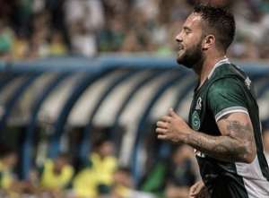 Ceará confirma interesse no meia Giovanni, destaque do Goiás na Série B