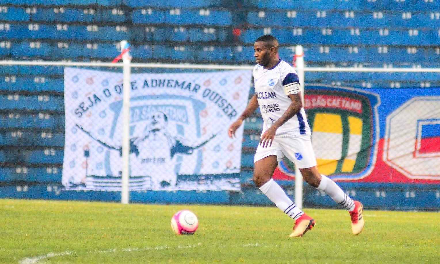 ​Paulista A2: Taubaté renova contrato do zagueiro Cesinha para 2019