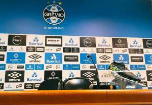 Pretendido pelo Flamengo, Renato Gaúcho deixa treinamento do Grêmio mais cedo