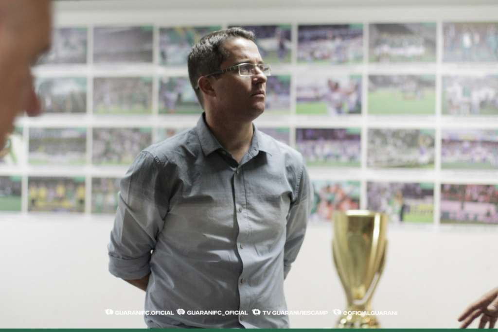 Osmar Loss foi apresentado no Guarani