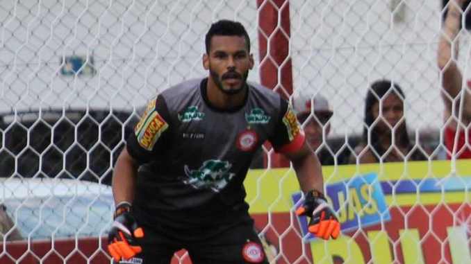 Botafogo-SP contrata goleiro que disputou a Série B pelo Boa Esporte