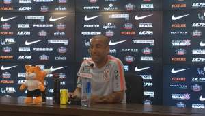 Emerson dá adeus ao Corinthians, lamenta polêmicas e brinca: 'Agora sou tiozinho'