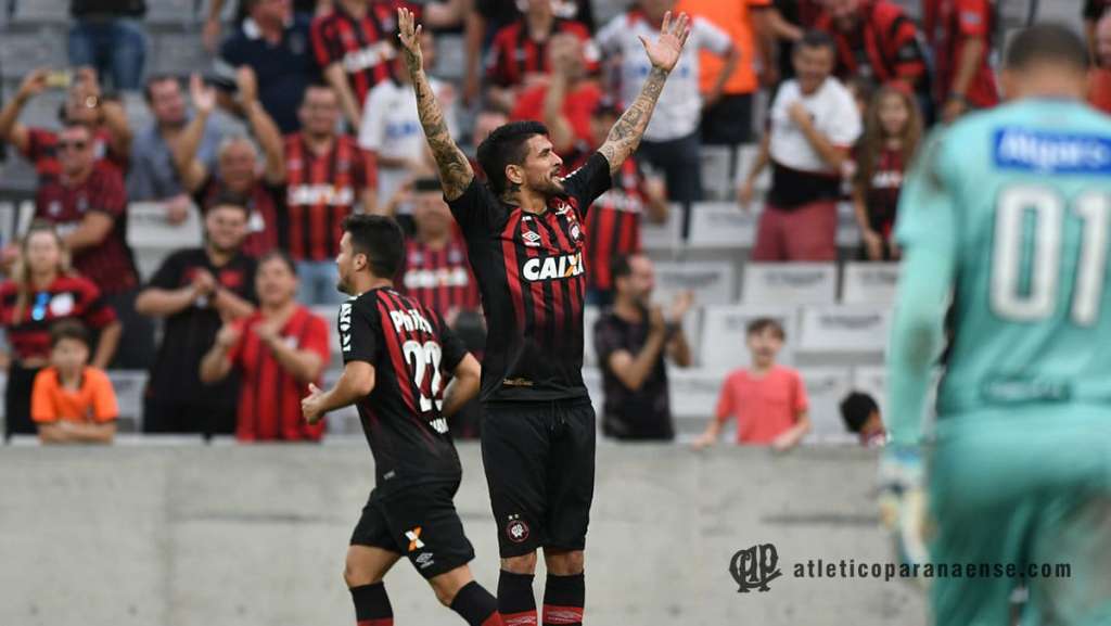 Com a cabeça na final, Atlético-PR vai novamente apostar no time reserva