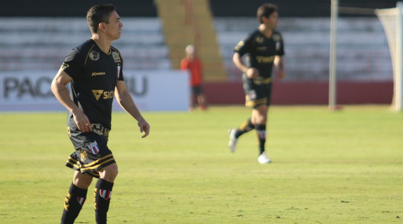 Botafogo-SP repatria meia, confirma goleiro e deve renovar com atacante