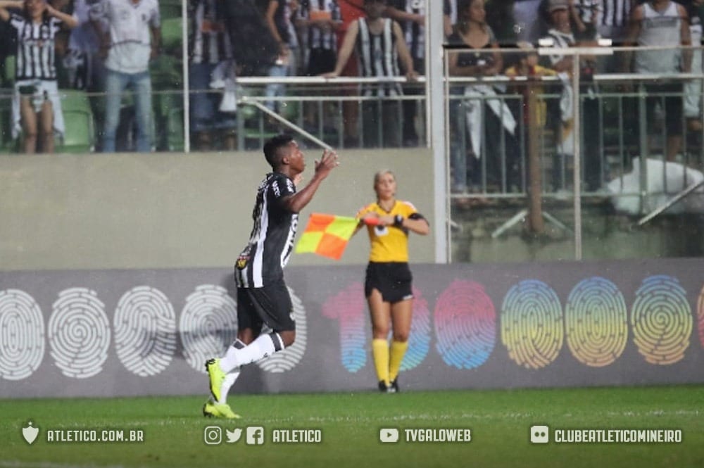 BRASILEIRÃO: Atlético-PR vence e faz Fla ser vaiado, mas Galo fica com o G6