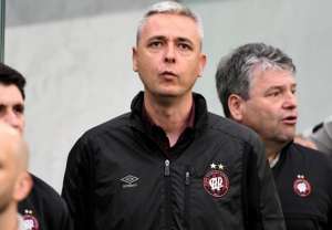 'Demonstra o poder do nosso grupo', diz Tiago após Atlético-PR vencer com reservas