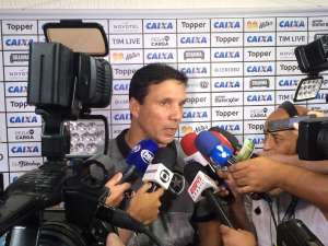 Zé Ricardo celebra reta final do Botafogo em 2018, mas pede reforços para 2019