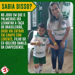 Dudu entra em campo com filho de vítima de acidente da Chape antes de jogo do título