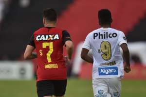 Após queda, Milton Mendes exalta grupo do Sport e diz estar com consciência tranquila