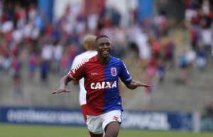 Revelação do Paraná despista sobre futuro, mas deve sair