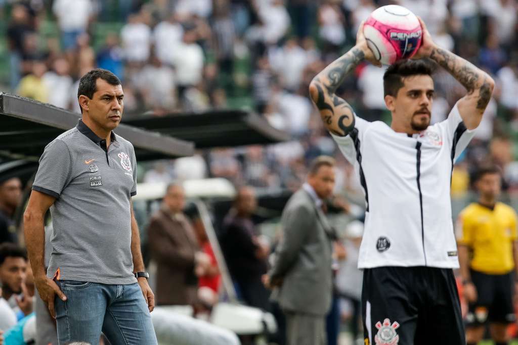Carille acerta saída do Al-Wehda e aguarda pagamento do Corinthians