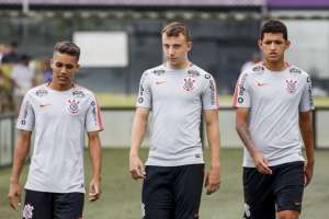 Ponte mira atacante do Corinthians, mas concorre com Ceará e Paraná