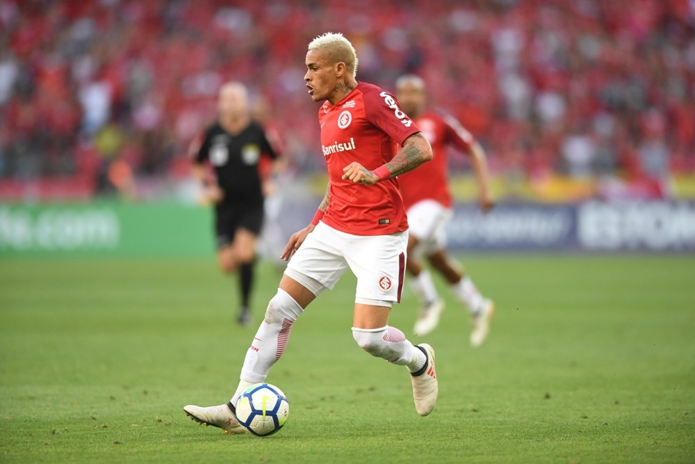 Com ano de experiência, Hellmann prevê disputar ‘todos’ os títulos em 2019