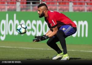 Sem renovar no Japão, Alex Muralha pode voltar ao futebol brasileiro