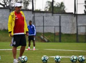 Presidente da Ponte Preta confirma saída de Gilson Kleina: 