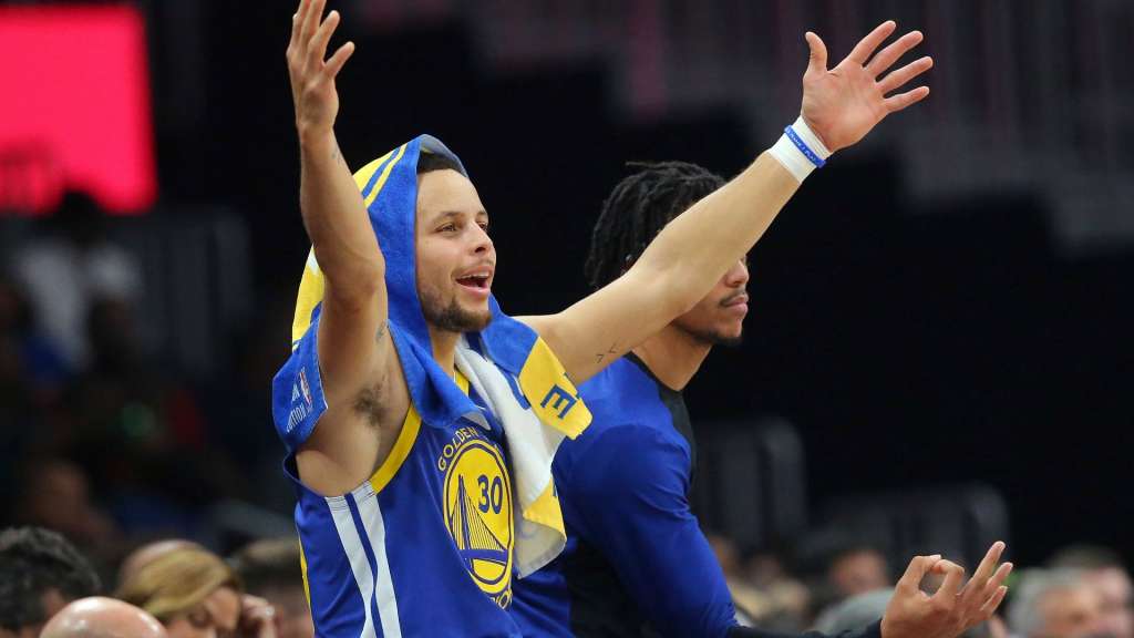 Com trio inspirado, Warriors supera Hawks e volta a vencer na NBA