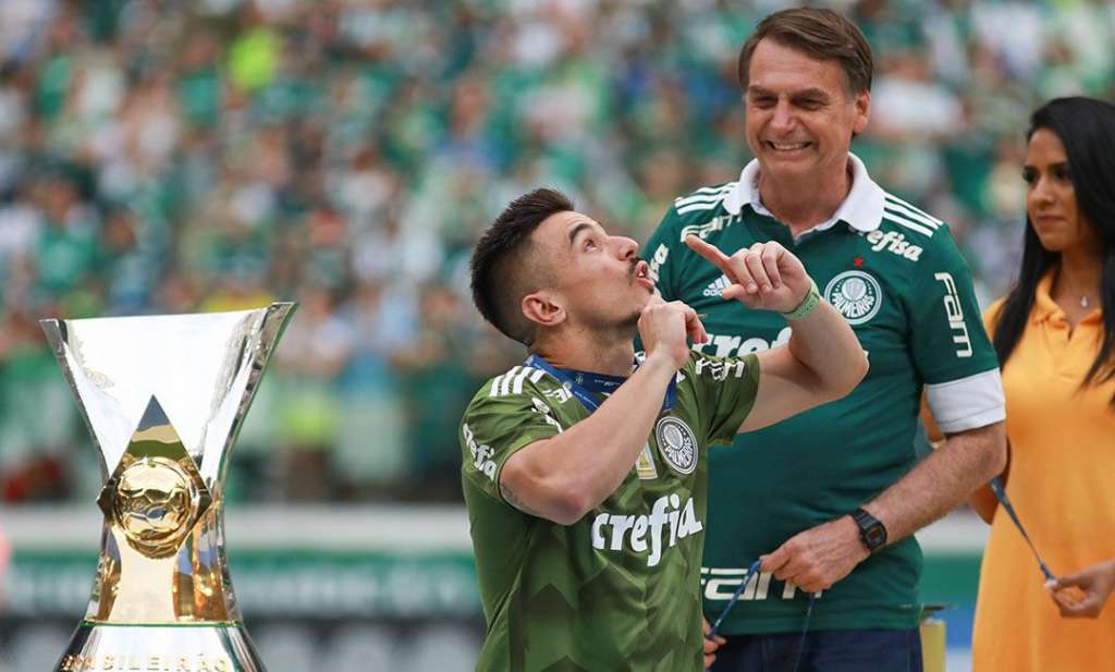 Willian, do Palmeiras, diz que não cumprimentou Bolsonaro porque não o viu