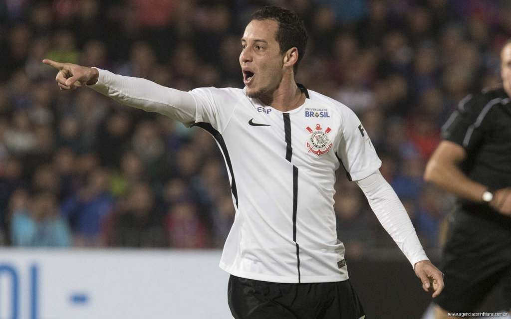 Rodriguinho pode voltar ao futebol brasileiro antes do que esperava