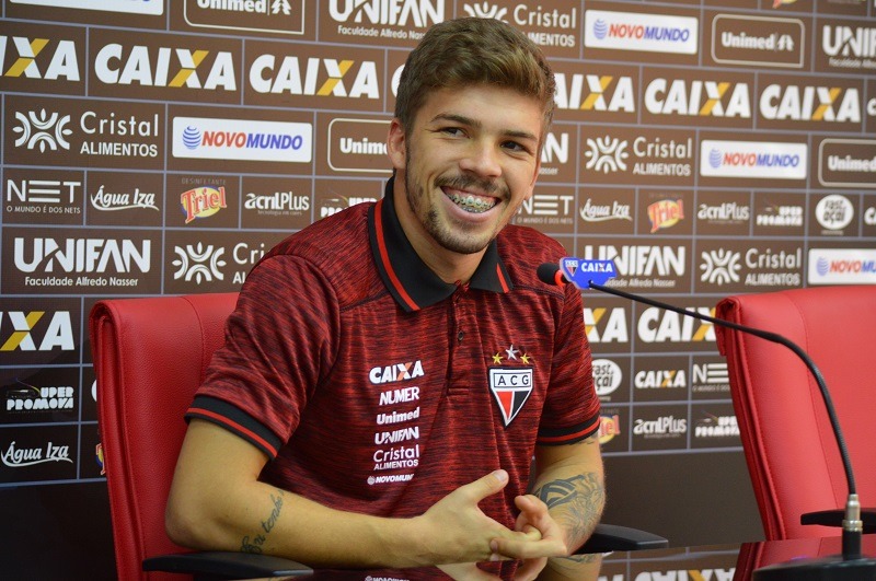 Bahia e CSA miram destaque do Atlético-GO na Série B