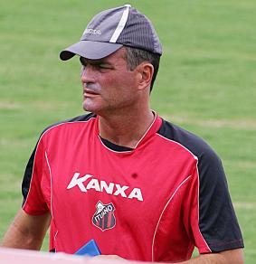 Trabalho de estrutura no Ituano