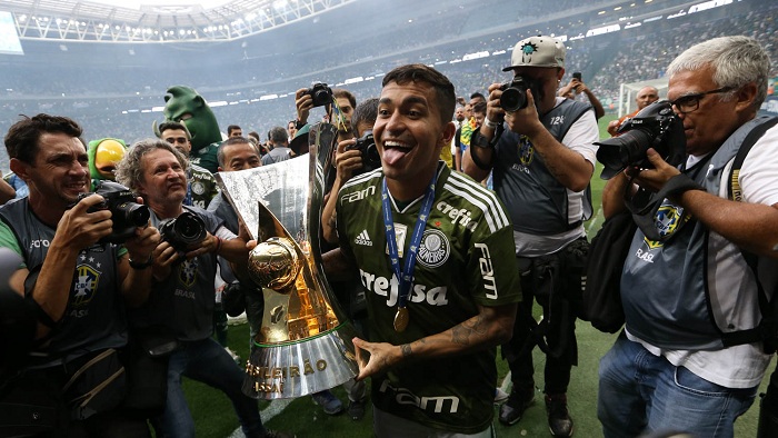 Clube chinês prepara oferta para tirar atacante do Palmeiras