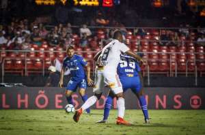 Em busca de mais oportunidades, atacante pede para sair do Cruzeiro