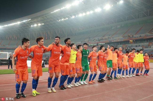 Com novas regras, futebol da China volta a assombrar clubes do Brasil