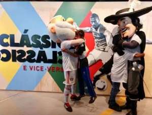 Torcedores mirim de São Paulo e Corinthians dão exemplo ao futebol