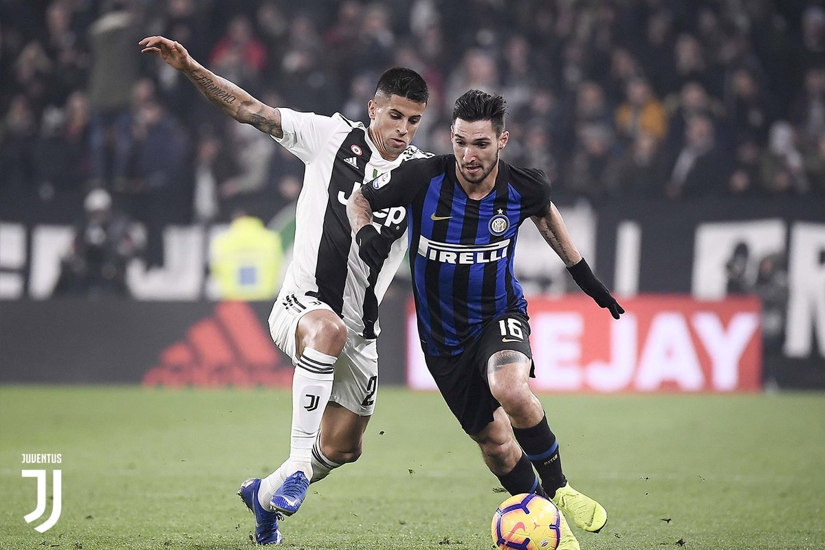 ITALIANO: Juventus vence Inter de Milão e dispara na liderança