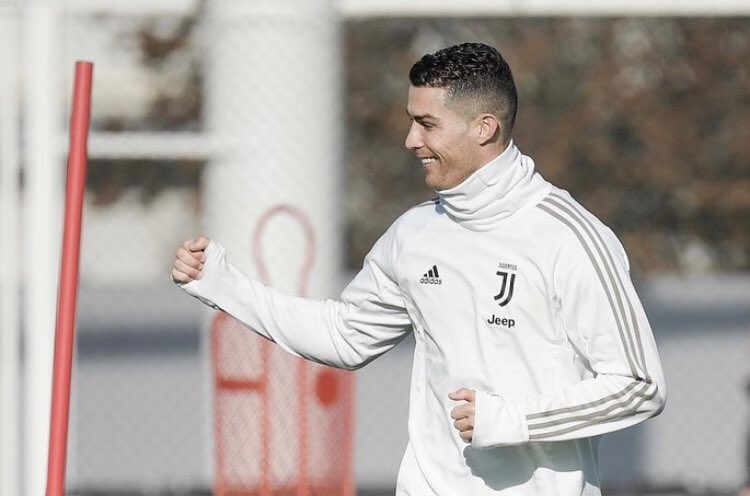 Cristiano Ronaldo elogia Messi e o desafia: ‘Gostaria que viesse à Itália’