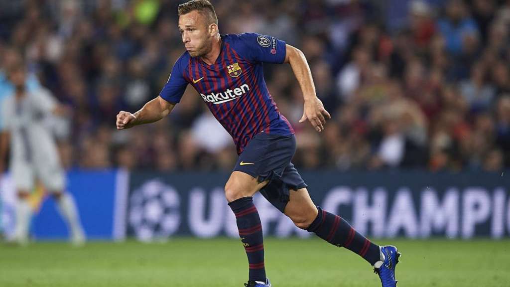 Arthur reforça o Barcelona na Liga dos Campeões