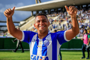 Walter, ex-atacante do CSA, cai no antidoping e está suspenso preventivamente