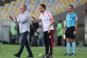 Dorival Junior se 'despede' e prevê grandes resultados para o Flamengo em breve