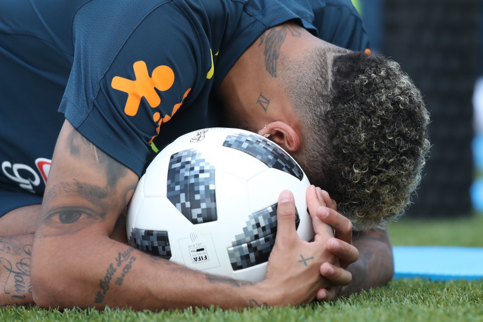 Receita Federal cobra R$ 69 milhões de Neymar; defesa do jogador contesta