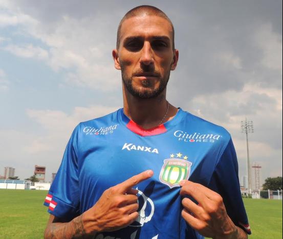 Agora no Azulão, Rafael Marques quer repetir sucesso dos tempos de Palmeiras (Foto: Fabrício Cortinove)
