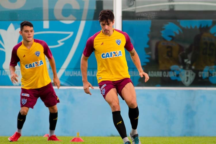 Paranaense: Zagueiro rebaixado para Série C é contratado pelo Paraná