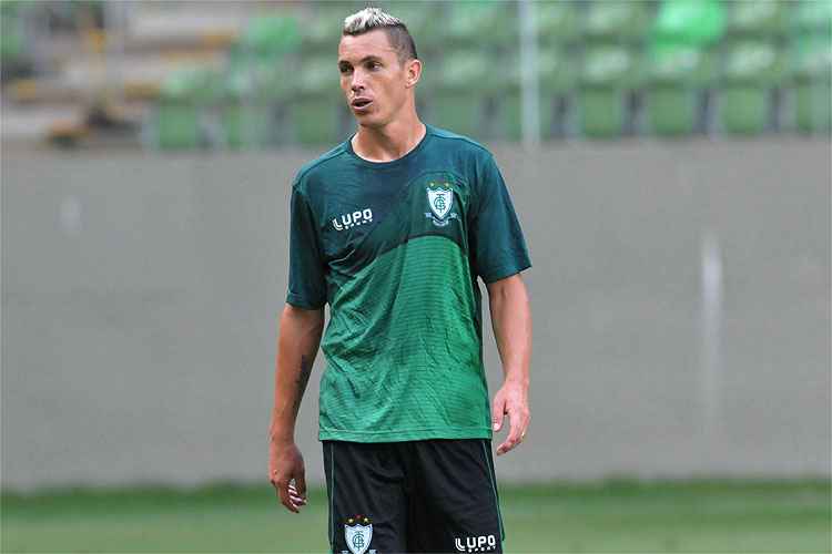 Marcelo Toscano dá preferência ao América-MG e está perto de retorno