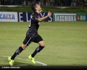A pedido do técnico Geninho, Avaí contrata Gegê, ex-meia do Botafogo