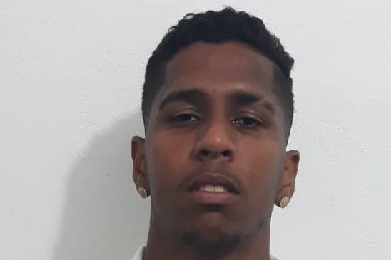 Paulista A2: Portuguesa Santista anuncia lateral-direito revelado na base do Vitória