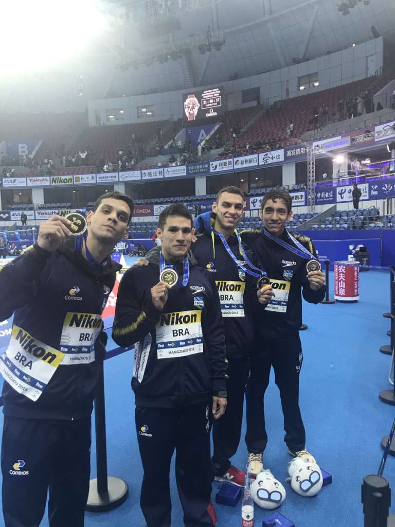 Campeões no revezamento 4x200m confirmam talento de nova geração da Natação