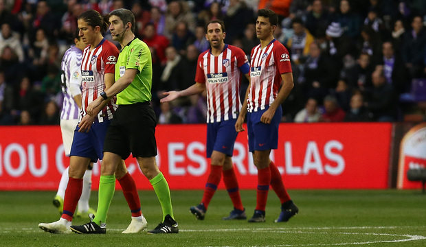 Espanhol: Filipe Luis sofre lesão muscular e vira desfalque no Atlético de Madrid